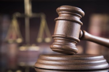 Tokmak, yasal kod ve adalet heykeli, hukuk kavramı
