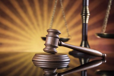 Tokmak, çekiç adalet kavramının