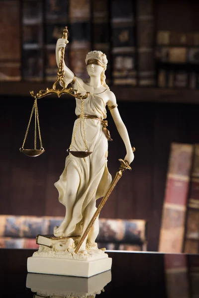 法律和正义的夫人概念 — 图库照片