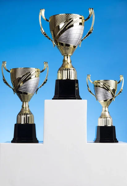 Nagroda Pucharów Laureatów Białym Podium Tło Sportowe — Zdjęcie stockowe