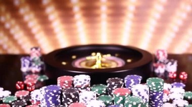Kumarhanede rulet çarkı çalışıyor, Poker Chips