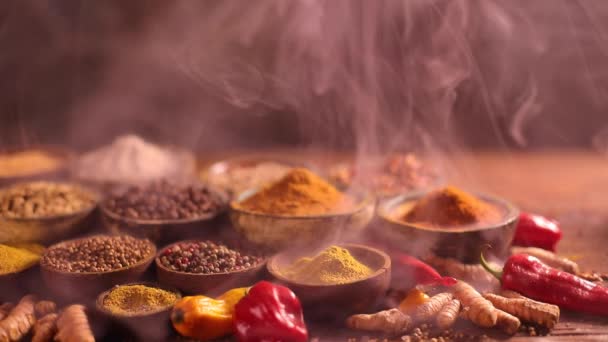 Varietate Condimente Aromatice Ierburi Masa Bucătărie — Videoclip de stoc