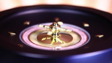 Kumarhanede rulet çarkı çalışıyor, Poker Chips
