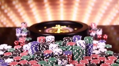 Kumarhanede rulet çarkı çalışıyor, Poker Chips
