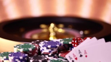 Kumarhanede rulet çarkı çalışıyor, Poker Chips