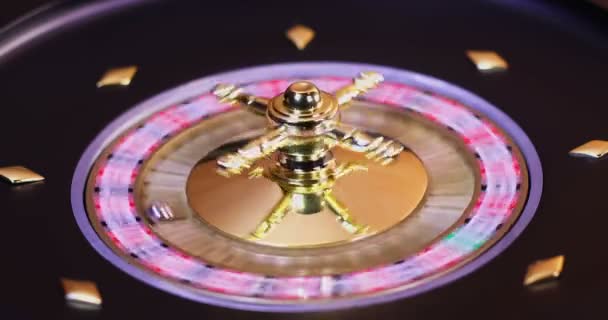 Roulette Wiel Draait Een Casino — Stockvideo