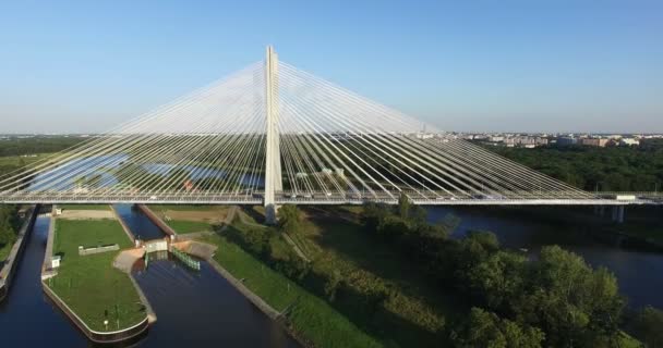 Vedere Aeriană Podului Modern Fundal Natural Uimitor — Videoclip de stoc