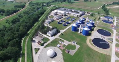 Yüksek teknoloji teçhizatları ile yeşil alanların havadan görünümü