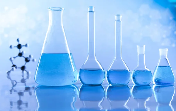 Cristalería Vasos Precipitados Laboratorio Experimento Científico —  Fotos de Stock