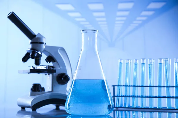 Laboratoriumonderzoek Ontwikkeling Wetenschappelijk Glaswerk Voor Chemisch Experiment — Stockfoto