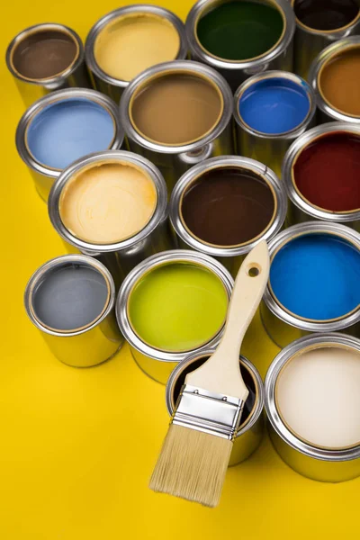Paint Can Paintbrush Yellow Background — Stock Photo, Image