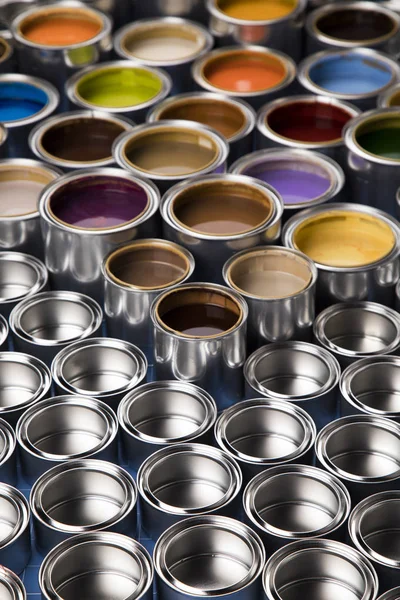 Metalowe Puszki Farbą Koloru — Zdjęcie stockowe