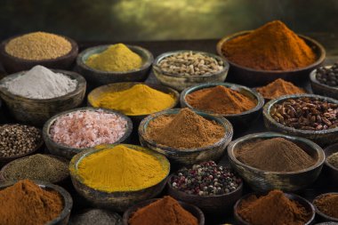 Çeşitli Aromatik baharatlar arka plan