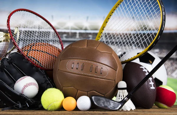 スポーツ用具とボールの背景 — ストック写真