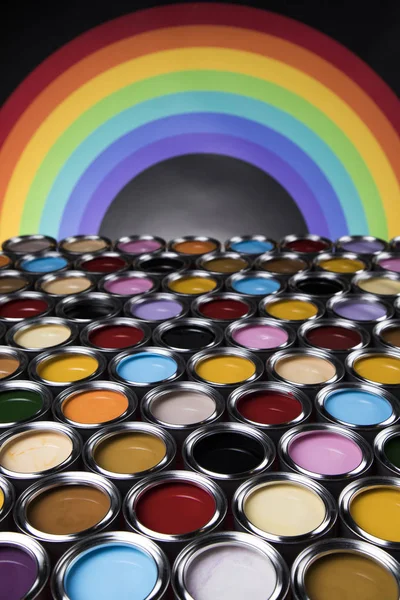 Δημιουργικότητα Ομάδα Έννοια Του Κασσίτερου Μεταλλικά Δοχεία Χρώμα Χρώμα — Φωτογραφία Αρχείου