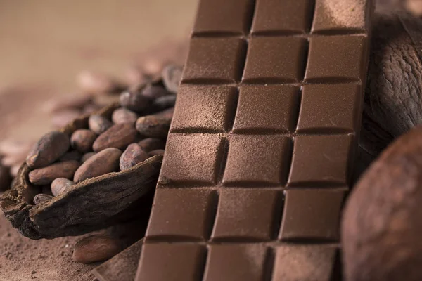 Kakaoschote Und Schokoriegel Und Desserthintergrund — Stockfoto