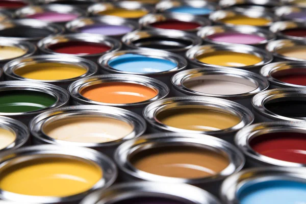 彩色油漆罐的收集 — 图库照片