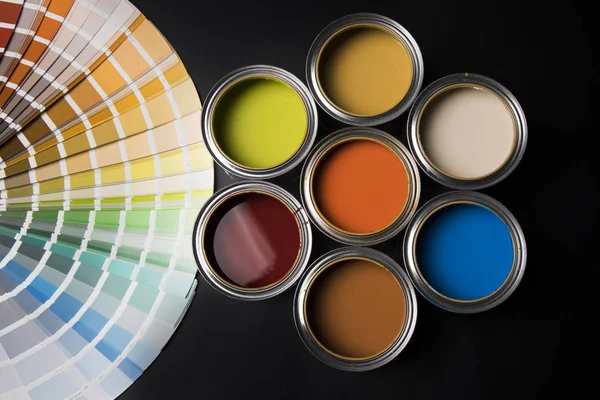 Πολύχρωμο Δοχείο Χρώματος Έννοια Της Δημιουργικότητας — Φωτογραφία Αρχείου