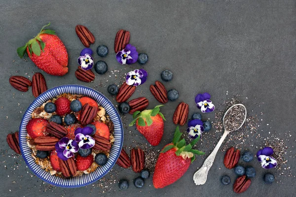 Breakfast Health Food Concept Granola Fresh Berry Fruit Edible Flowers — Stock Photo, Image