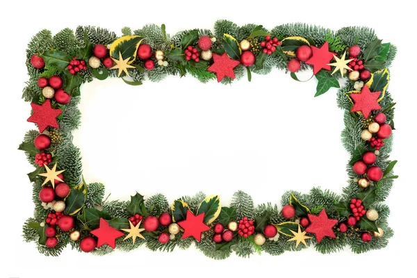 Dekorative Weihnachtliche Hintergrundeinfassung Mit Rotem Und Goldenem Stern Und Kugelbaumschmuck — Stockfoto