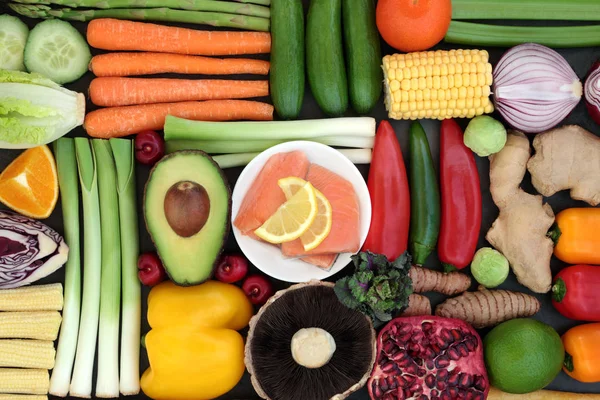 Sano Concetto Super Cibo Mangiare Pulito Con Salmone Fresco Frutta — Foto Stock