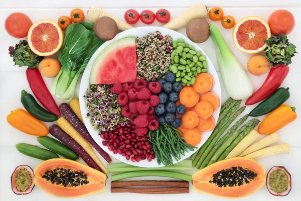 Elección Alimentos Saludables Con Superalimentos Frutas Frescas Verduras Granos Ensalada — Foto de Stock