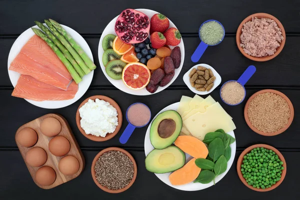 Sağlık Gıda Protein Balık Süt Diyet Tozlar Multi Vitamin Tabletleri — Stok fotoğraf