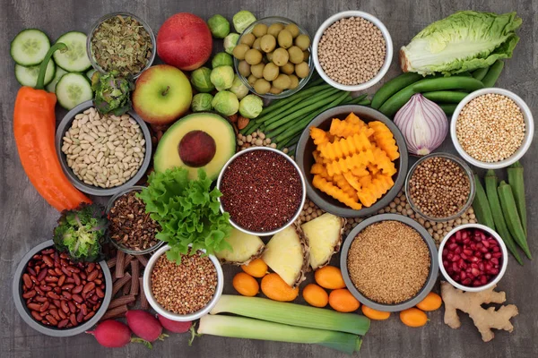 Щелочной выбор продуктов питания для здоровья — стоковое фото