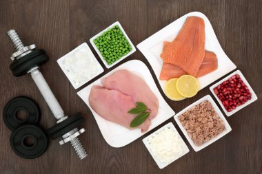 Vücut geliştirme sağlık gıda ve dumbbells