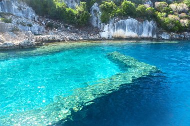 Batık harabelerde Kekova Adası Dolichiste antik Likya kenti, Antalya prov.-Türkiye.