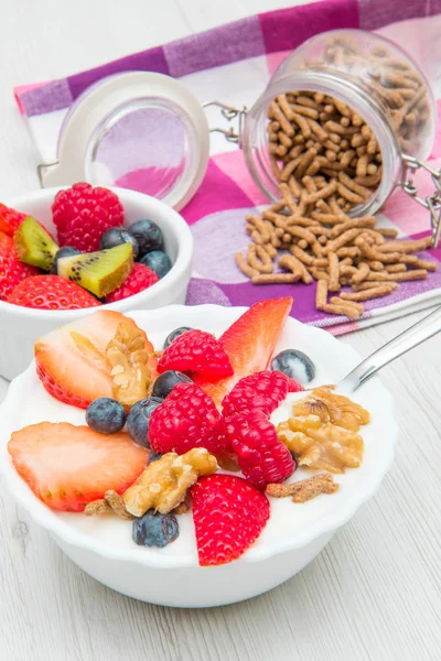 Breakfast Yogurt Strawberry Rasperry Cereals — Stock Photo, Image