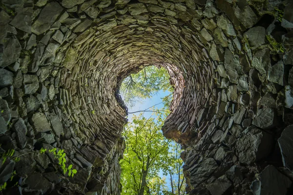 Руины Радосненского замка — стоковое фото