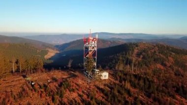 Kule üzerinde Ruprechticky spicak - Suche dağlar, Polonya