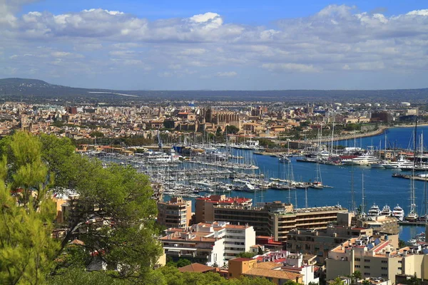 Letecký pohled na Palma de Mallorca v Mallorca, Baleárské ostrovy, S — Stock fotografie