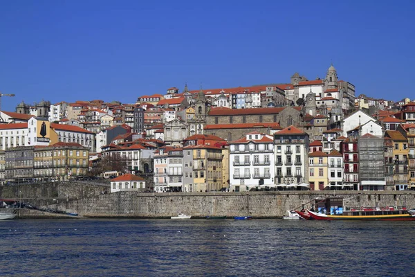 Gyönyörű kilátás az óvárosra, Porto, Portugália — Stock Fotó