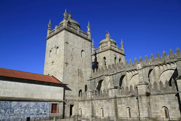 La Catedral de Oporto (Catedral de la Asunción de Nuestra Señora) o — Foto de Stock