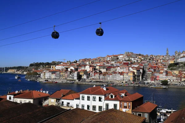 Vista panorâmica da cidade velha do Porto, Portugal — Fotografia de Stock