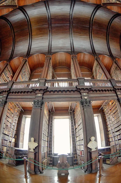 Foto Fisheye Old Library Trinity College Dublín 2018 — Foto de Stock