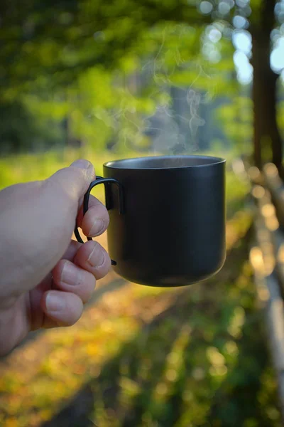 Adam Sabah Açık Kahve Içme — Stok fotoğraf