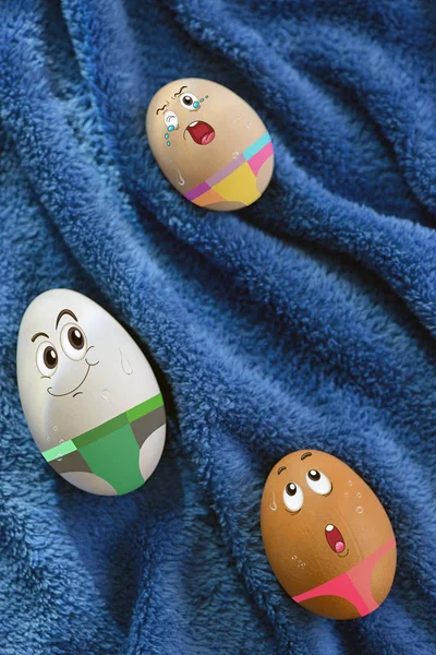 Famiglia uova divertirsi insieme nuotare in acqua blu — Foto Stock