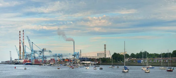 Дублин Ирландия Июля 2020 Года Электростанция Poolbeg Harbour Project — стоковое фото