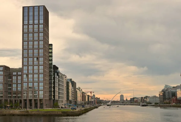 Dublin Ireland July 2020 Samuel Beckett Bridge River Liffey Sunset — Stock Photo, Image