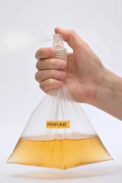Abstrato Saco Plástico Transparente Perfume Recarregável Isolado — Fotografia de Stock