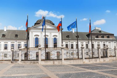 Grassalkovichov Sarayı Bratislava'Başkan ' ların evi. Güneşli bir günde bir hükümet Panoraması