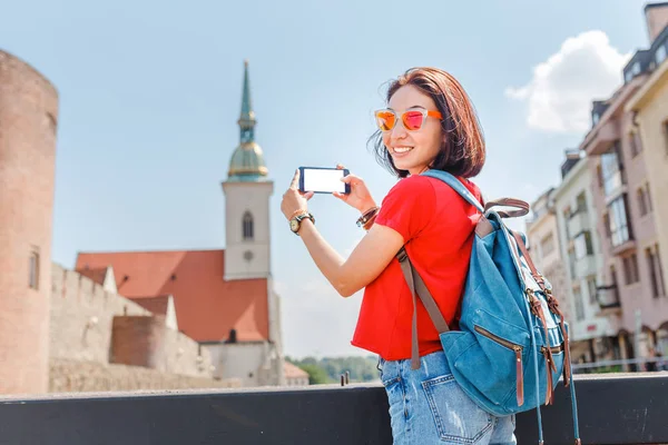 Tourist Girl Taking Pictures Her Smartphone Martin Church Bratislava Slovakia — Stock Photo, Image