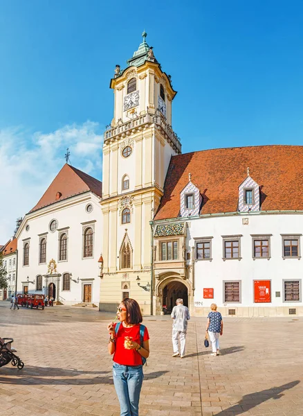 May 2018 Slovakia Bratislava People Front Town Hall Bratislava — Stock Photo, Image