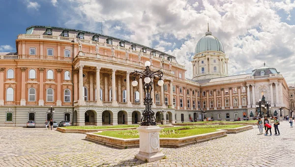 Maj 2018 Budapest Ungern Panorama Över Gården Till Den Kungliga — Stockfoto