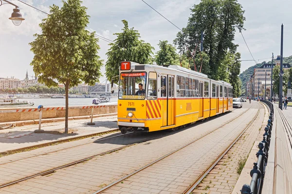 Maio 2018 Budapest Hungria Famoso Retro Budapeste Funicular Transporte Ferroviário — Fotografia de Stock