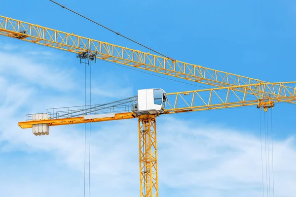 Construction Crane Blue Sky Background — Stock Photo, Image