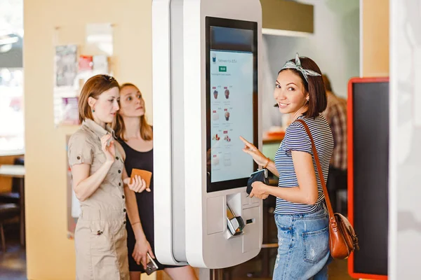 Group People Friends Ordering Food Touch Screen Self Service Terminal — Stock Photo, Image